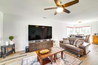 Lake Tawakoni Access and Hot Tub - Wills Point Home! - Wills Point - 5
