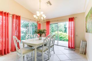 Single-Story Home with Golf Cart in The Villages - The Villages - 3