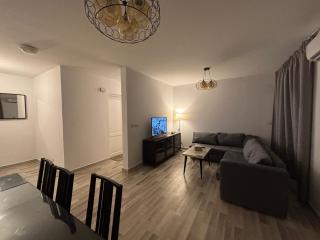 Luxury Inn 2BR at prime location in Madinaty B6 - Madinaty - 0