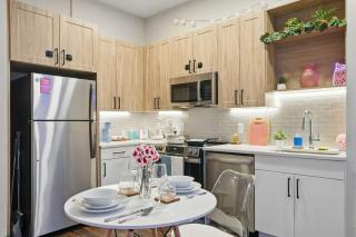 6min to Domain,12min DT Studio with Pool and Free Parking - Austin - 0