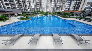 R&F Sea View 2BR Midnight Design 6-8pax Brand New - Johor Bahru - 2