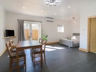 Daisy - Northampton - 9