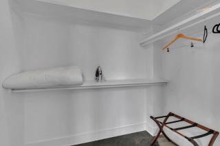 2 Lux Homes Huge Rooftop 2mi to DT Sleeps 24 - Nashville - 2