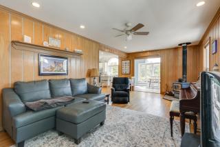 Gem of Narragansett Beach, House Retreat! - Narragansett - 8