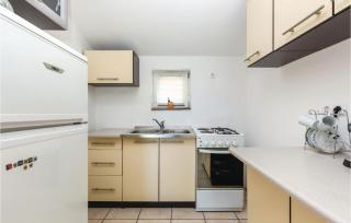 Beautiful Apartment In Bribir With Wifi - 7