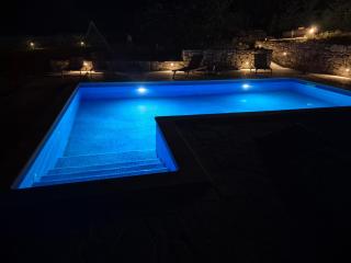 Villa Marko with Pool and BBQ - Hrvace - 8