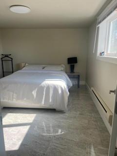 2 bedroom suint water front - Victoria - 3