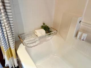 The Guesthouse l Creekside - - 7