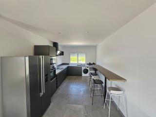 Entire place, fully air-conditioned - Malataverne - 1