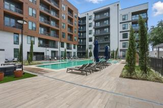 12min Downtown, 6min Domain with Pool and Free Parking - Austin - 7