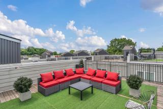 3 Lux Homes Huge Rooftop 2mi to Broadway Sleeps 36 - Nashville - 6