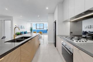 Beachside Bliss High-Rise Haven Level 65 - Gold Coast - 5