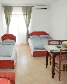 Zlatni Pijesak - Apartmani Čanj - Čanj - 0
