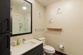 6min to Domain,12min DT, Balcony and Free Parking - 7