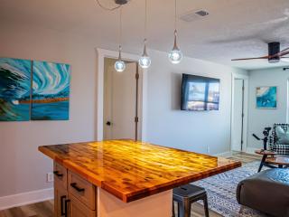 The Midship Unit at Seahorse Rentals - Jacksonville Beach - 8