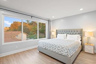 Luxury Hilltop Designer House w Pool Great View - 3