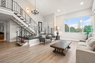 Luxury Hilltop Designer House w Pool Great View - 2
