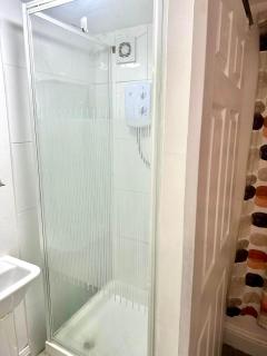 Stylish Studio Apartment - Birmingham - 4
