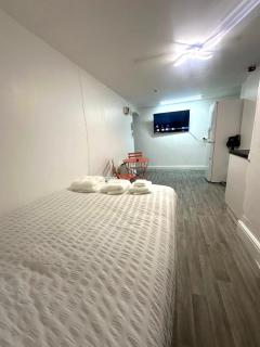 Stylish Studio Apartment - Birmingham - 9