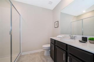 15 min from Disney World ChampionsGate Resort TownHouse with Club House Pools Water Park Gym - 4