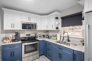 Family Fun! 2 Story Oasis and Pup Retreat Near RVA! - Richmond - 9
