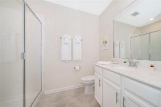 Disney Magic ChampionsGate Resort Town Home with Club House Pools Water Park Gym - 4