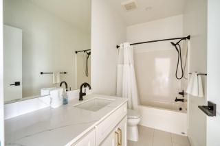 Stay Portland - Exclusive Entire Floor & Instaworthy Local Art - Portland - 3