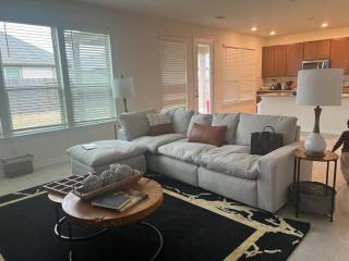 Summerhouse Villa 4br 2 and half ba Home - - 1
