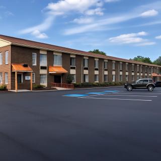 Raceway Inn - Darlington - 1