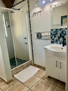 Executive Villa near Sun Bet Arena - Pretoria - 4