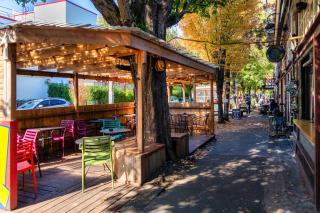 Stay Portland - La Casa Burnside - Local Eateries, Shops, and Bars - Portland - 9