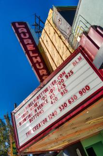 Stay Portland - La Casa Burnside - Local Eateries, Shops, and Bars - Portland - 8