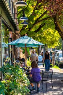 Stay Portland - La Casa Burnside - Local Eateries, Shops, and Bars - Portland - 4