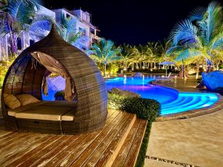 Tropical Escape with 3 Pools & Private Beach Club Aqua Esmeralda - La Laguna - 6