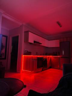 Aesthetic Luxury 2 bedroom penthouse - Pretoria - 3