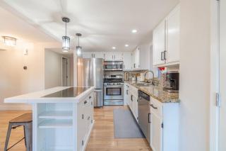 Modern 3-Bedroom Escape in Northwest Reno - Reno - 6