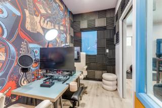 The Q - An Elevated Experience - Austin - 9