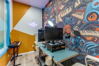The Q - An Elevated Experience - Austin - 4