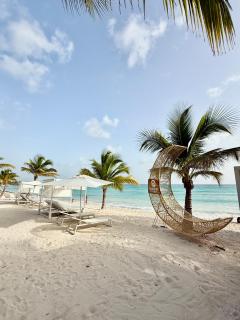 Tropical Escape with 3 Pools & Private Beach Club Aqua Esmeralda - La Laguna - 4
