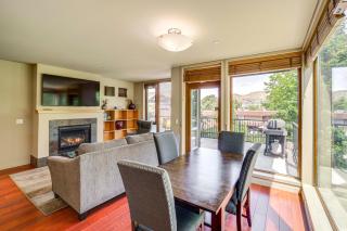 Steps to Lake Chelan Condo with Resort Amenities! - Chelan - 0