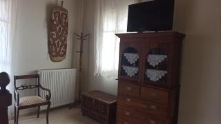 Yorgo's Place - - 8