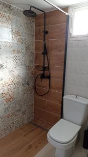 Yorgo's Place - - 5