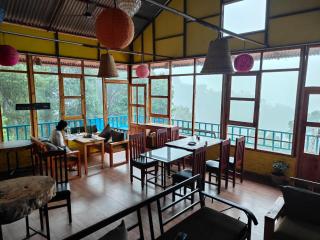 Jungle Crown Organic Homestay - Nagarkot - 8