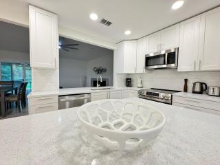 3 Bedroom 2 bathroom close to the beach - 7