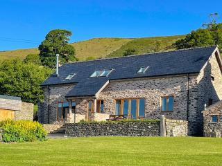 Yr Hen Feudy At Pentre Farm - Llansilin - 0