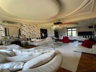 Serene Countryside Estate with Pool - Saint-Pavace - 4