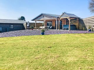 Bramley Lodge - Uk38384 - Lyonshall - 0