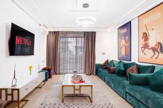 Chic 2BR With Balcony & Terrace in Place Mozart - Tangier - 9