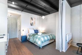Cozy Studio - Private Balcony Bath and Tub - Lower Hutt - 8
