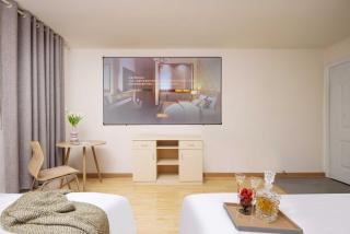 Hello Light Hotel Hankou Railway Station Flagship Store - - 5